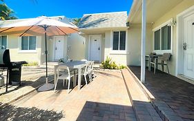 Hollywood Broadwalk Oceanside Hotel